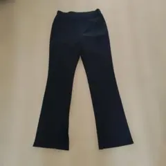 GU ストレッチ素材 黒 フレアパンツ