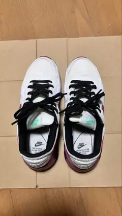 Nike エアマックスエクシー ホワイト/パープル