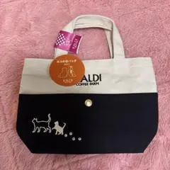 カルディ　2025 猫の日バック　ランチトートバッグ