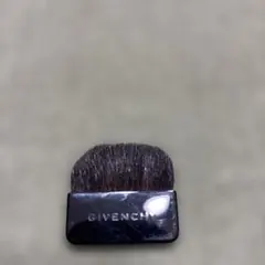 GIVENCHY チークブラシのサムネイル