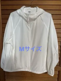 UNIQLO ポケッタブルUVカットパーカー Mサイズ ホワイト