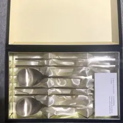 新品・未使用】東京読売巨人軍 96 KURO ジャイアンツ カトラリーセット