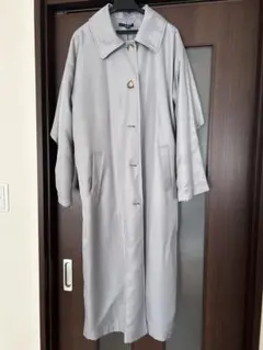 新品未使用水色トレンチコート ボタン付き　size.m