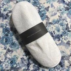 Item thumbnail for item 8308c3bf-557d-4fb7-8008-07128c3be86c