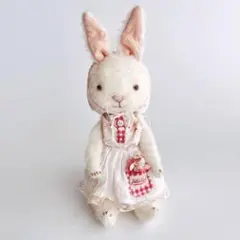 新品 オオイケ メルヘン街道からの贈り物 うさぎ ウサギ ぬいぐるみ