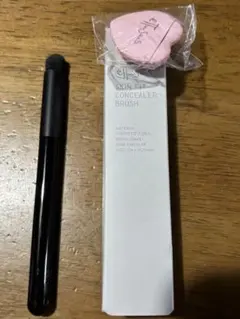 エテュセ スキンフィット コンシーラーブラシのサムネイル