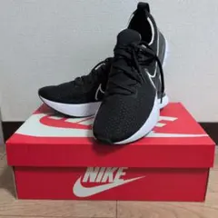 NIKE ブラック スニーカー