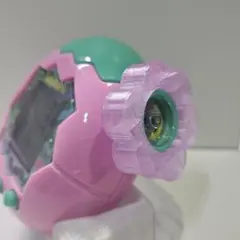 Item thumbnail for item 2a63a340-b9b0-4d17-904a-2bf18f0c79ad