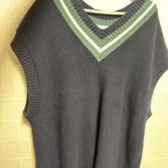 ネイビー Vネック ベスト Mサイズ