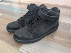 Nike ブラック ハイカットスニーカー