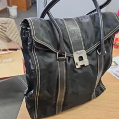 プラダのサムネイル