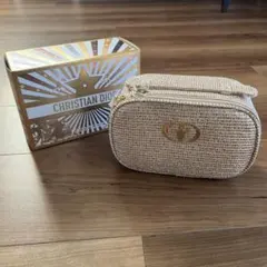 Dior ディオール ホリデー 2025 クリスマス　限定　ゴールドポーチ