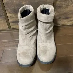 ベージュ スエード 折り返しデザイン ブーツ　 SHOO- LA-RUE