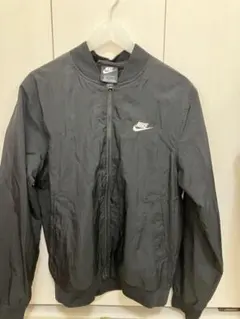 Nike ブラック ナイロンジャケット レディース