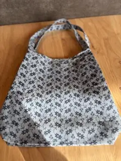 ❤️トートバッグ❤︎手さげバッグ❤︎ブルー系花柄❤︎ハンドメイド❤️