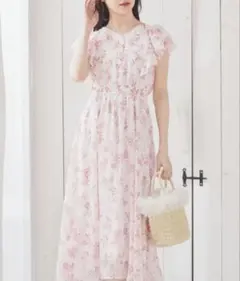 ハニーズ　3Lサイズ　花柄ワンピース　美品