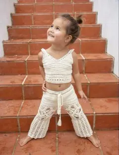 美品cinta child クロシェ編みクリーム色セットアップ