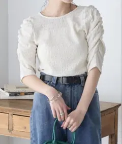 【新品】ボンルシール 2wayカットジャガード袖シャーリングTのサムネイル