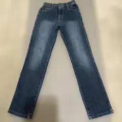 140センチ男の子　シンプルなデニムパンツ　 ストレッチ