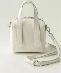 美品　mystic loti ボックスボストンBAG オフホワイト