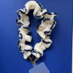 かぎ針編み フリル付きスマホショルダーストラップ　24時間以内発送☆