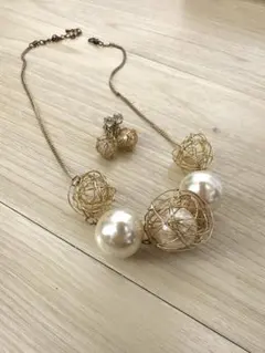 ネックレスとイヤリング セット