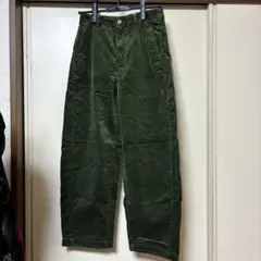 ユニクロ コーデュロイカーブパンツ グリーン