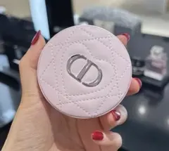 2980円！❤︎ Dior3色展開ミラーノベルティ
