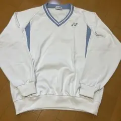 YONEX 白トレーナー