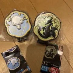 ツイステ　コンパクトミラー　ディアソムニア　ガチャガチャ　イグニハイド