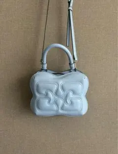 Mandy様 GANNI バタフライクロスボディバッグ ホワイト GANNI ガニー BUTTERFLY TOP HANDLE A5207 A592 5893 レディース