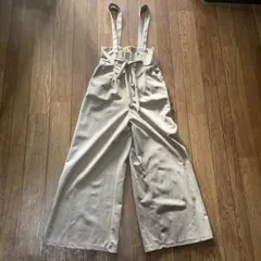 サロペット　ハイウエスト　ワイドパンツ　ベージュ