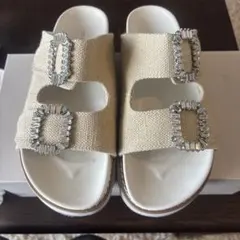 【美品】Herlipto Double Strap Crystal Sandalのサムネイル