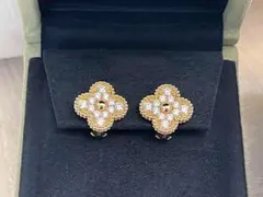 ダイヤ ピアス(両耳用)