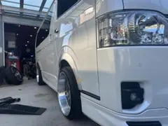 トミカ改造 ハイエース バニング フルエアロ深リム購入者以外いいね