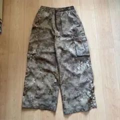 カモフラージュ カーゴパンツ