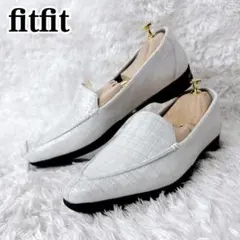【未使用級✨】フィットフィット ポインテッドエア フラット パンプスのサムネイル