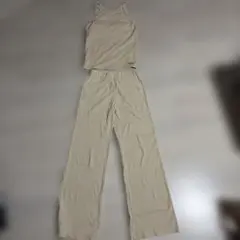値下　フルーツオブザルーム　タンクトップ パンツ セットのサムネイル