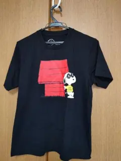 KAWS✕PEANUTS 美品UNIQLO　スヌーピーTシャツ黒　S