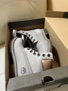 美品⭐︎箱付き Timberland ティンバーランド ブーツ グレー　23.5