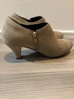 ショートブーツ パンプス