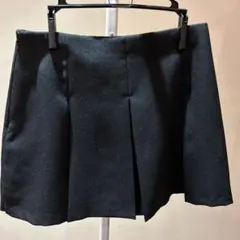 GU プリーツミニスカート 黒色