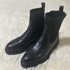 Item thumbnail for item a5a9fe8e-d2b6-4faa-a0cc-4db7f63cc15a