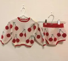 BREEZE　さくらんぼニット　セットアップ 　70-80