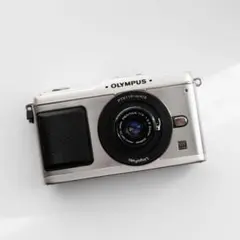 訳アリ☆【写ルンです感覚のコンデジ】OLYMPUS PEN E-P1 24mmのサムネイル