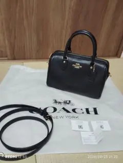 未使用に近い　COACH コーチ ローアンショルダーバッグ　ブラック