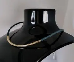 ゴールド×ダークグレー チョーカー ネックレス ピッタリ 細身