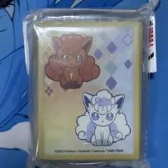 【新品未開封】ロコン アローラロコンスリーブ65枚　ポケセン海外限定