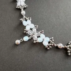 現品限りブレスレット チェコビーズ透明と乳白色とパールビーズ使用 品番110番