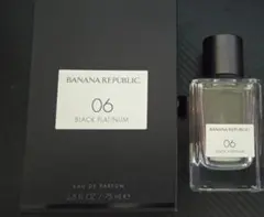 【国内正規品】75ml BANANA REPUBLIC ブラックプラチナ 香水のサムネイル